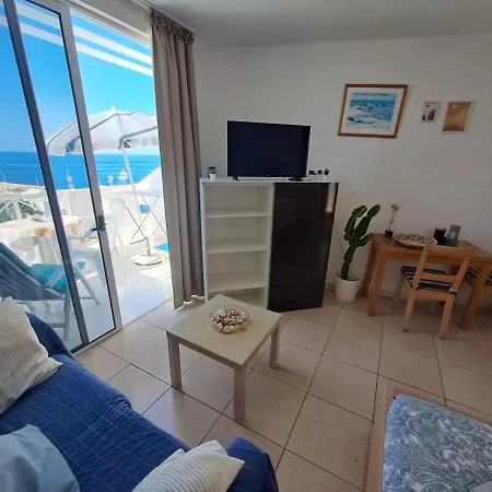 Comfortable Lucy 706 With Amazing Sea-view *